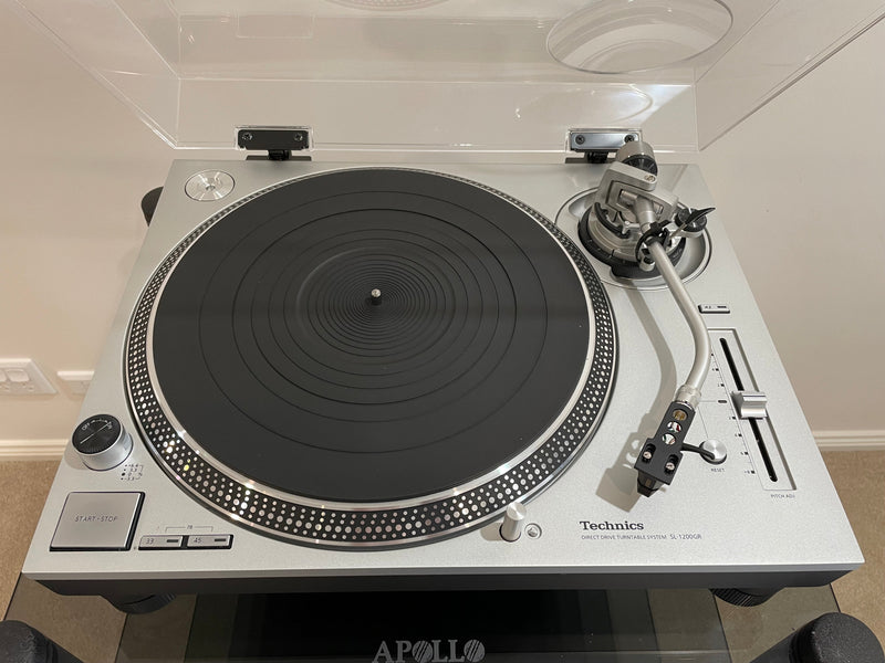Preloved Technics SL-1200 GR Grand Class w Ortofon Black Cartridge