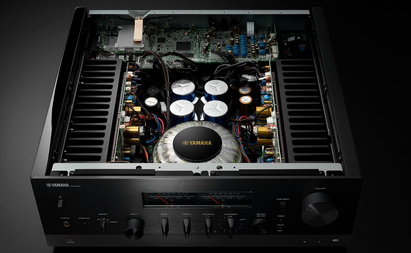 Inside Yamaha R-N2000A Network Stereo Receiver