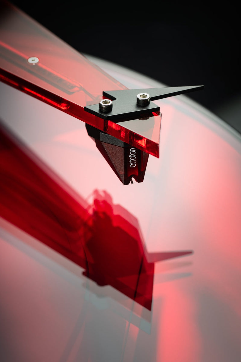 Pro-Ject AC/DC Turntable